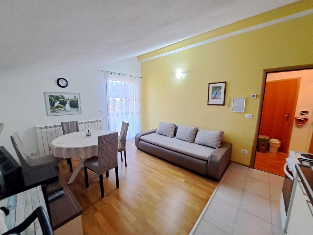 Appartamento Casa Antonio With Swimming Pool Novigrad Istria Esterno foto