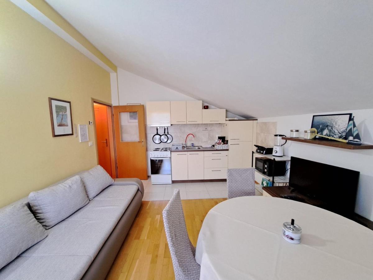 Appartamento Casa Antonio With Swimming Pool Novigrad Istria Esterno foto