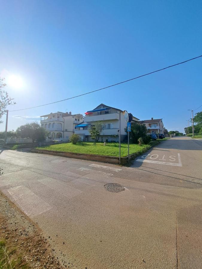 Appartamento Casa Antonio With Swimming Pool Novigrad Istria Esterno foto