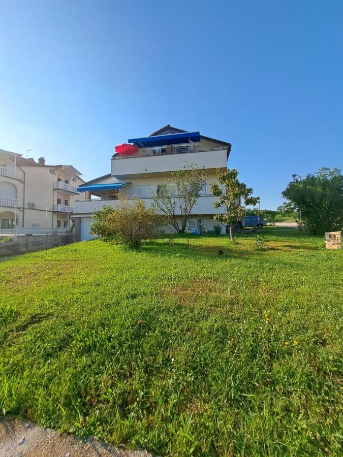 Appartamento Casa Antonio With Swimming Pool Novigrad Istria Esterno foto