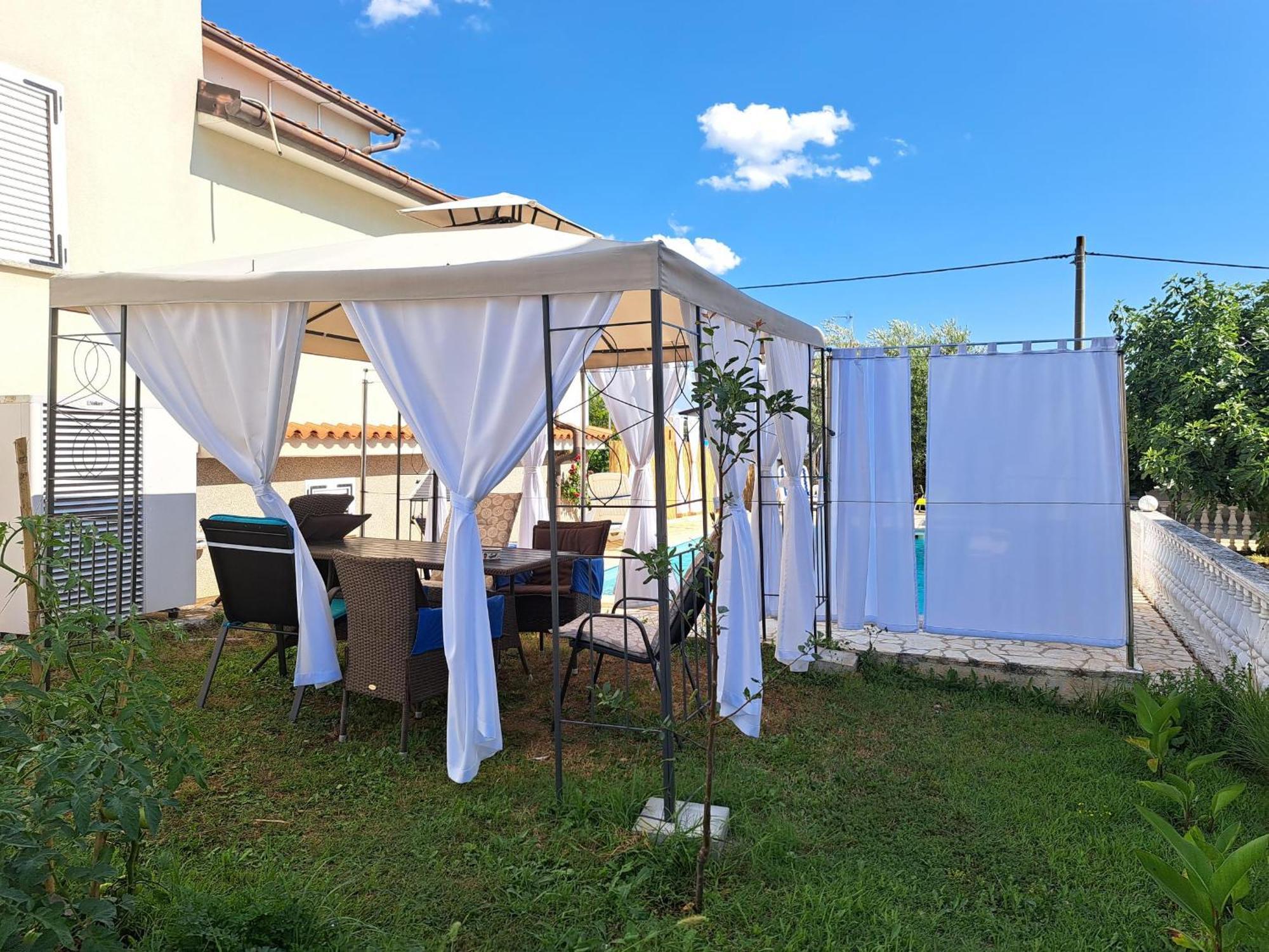 Appartamento Casa Antonio With Swimming Pool Novigrad Istria Esterno foto